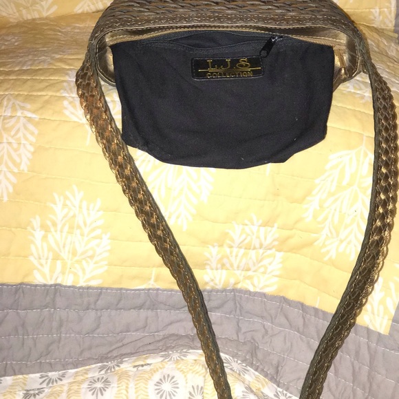 LJS COLLECTION WOVEN METALLIC PURSE - Picture 5 of 8